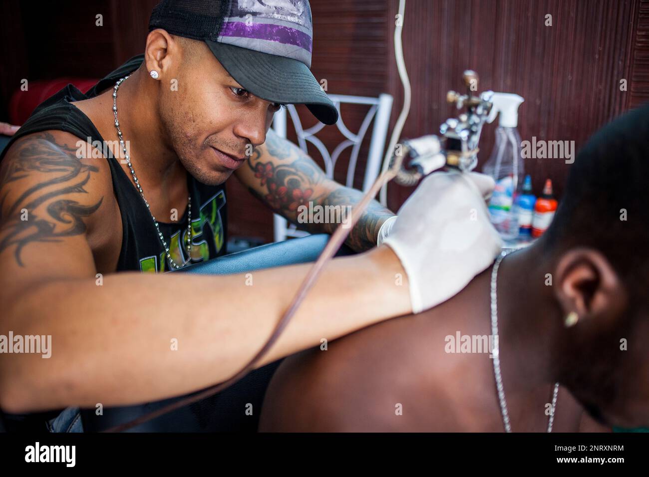 Tattoo Studio, dans la rue Lamparilla, Habana Vieja, La Habana, Cuba Banque D'Images