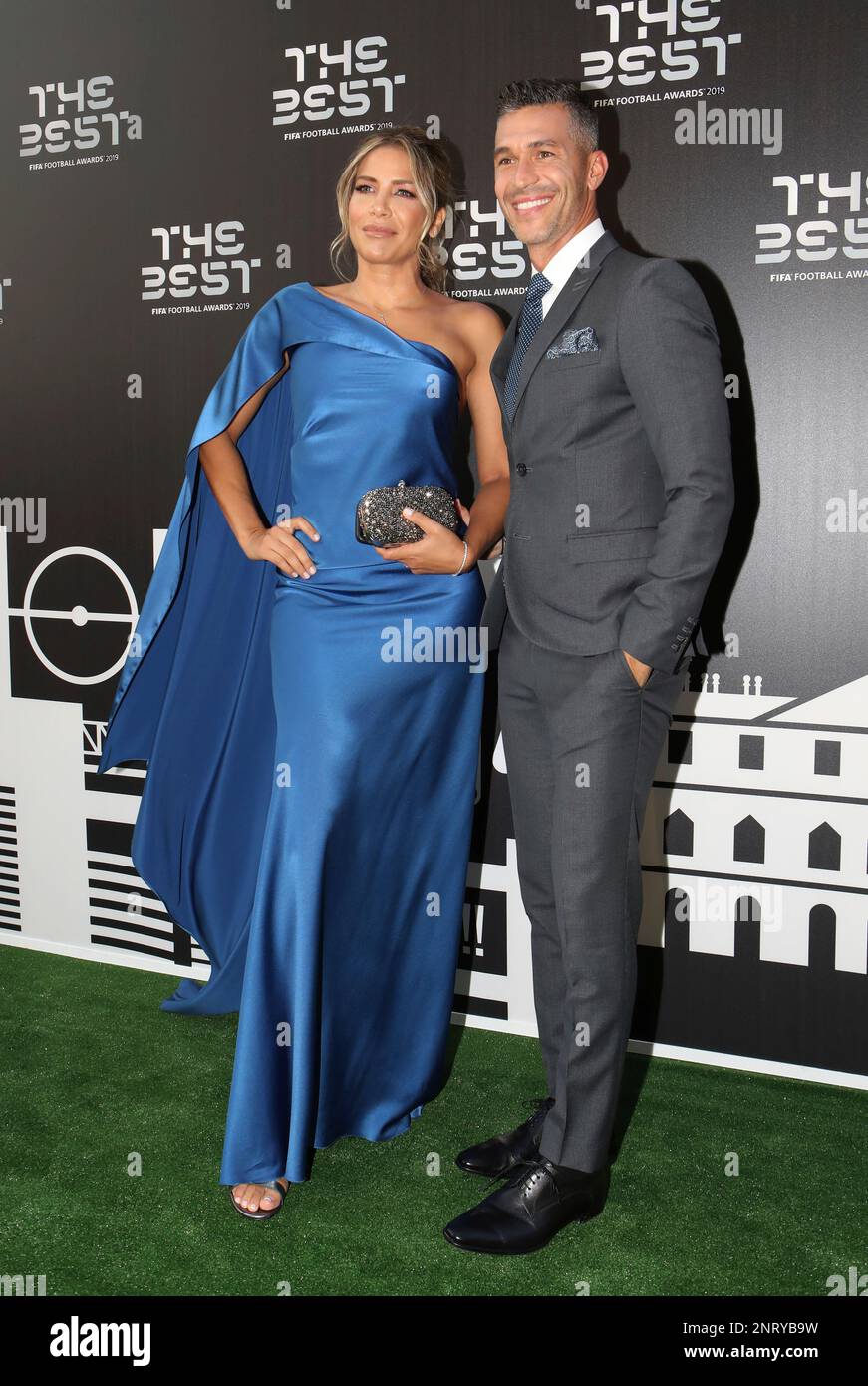 September 23, 2019, Milan, United Kingdom: Raquel Garcia and husband Luis Garcia arrives on the green carpet before the FIFA Best Football Awards 2019 ceremony at Teatro La Scala, Milan. Picture date: 23rd September 2019. Picture credit should read: Jonathan Moscrop/Sportimage(Credit Image: © Jonathan Moscrop/CSM via ZUMA Wire) (Cal Sport Media via AP Images) Banque D'Images
