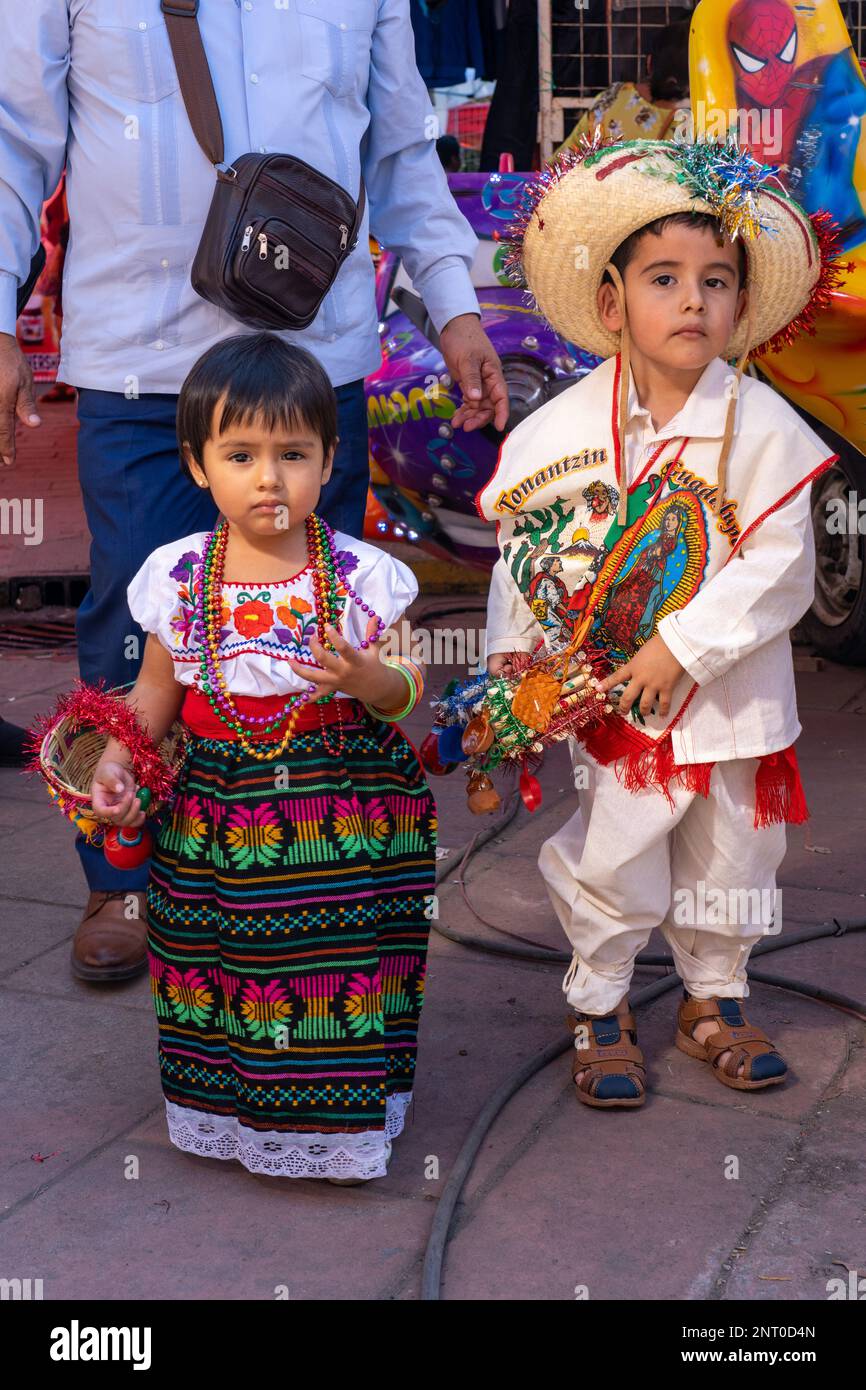Robe Traditionnelle Mexicaine Bébé Fille - Tenue Danse Princesse Avec Coiffe, Manches Longues, Fête Carnaval