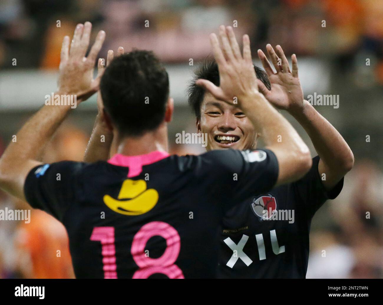 Ayase Ueda of Kashima Antlers celebrates after scoring in the second half of the J. League match against Shimizu S-Pulse at IAI Stadium Nihondaira in Shimizu City, Shizuoka Prefecture on September 1, 2019. Kashima Antlers won the match by 4-0. ( The Yomiuri Shimbun via AP Images ) Banque D'Images