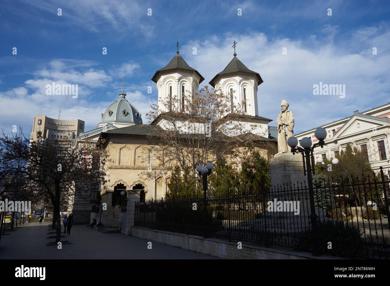 Bucarest, Roumanie - 21 février 2023 : église orthodoxe de Coltea, inaugurée en 1702, monument historique et l'un des plus anciens bâtiments de Bucarest. Banque D'Images