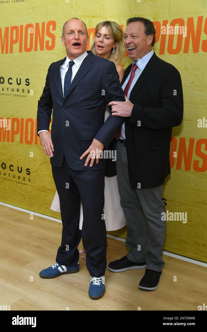 Woody Harrelson, Kaitlin Olson et Bobby Farrelly Banque D'Images