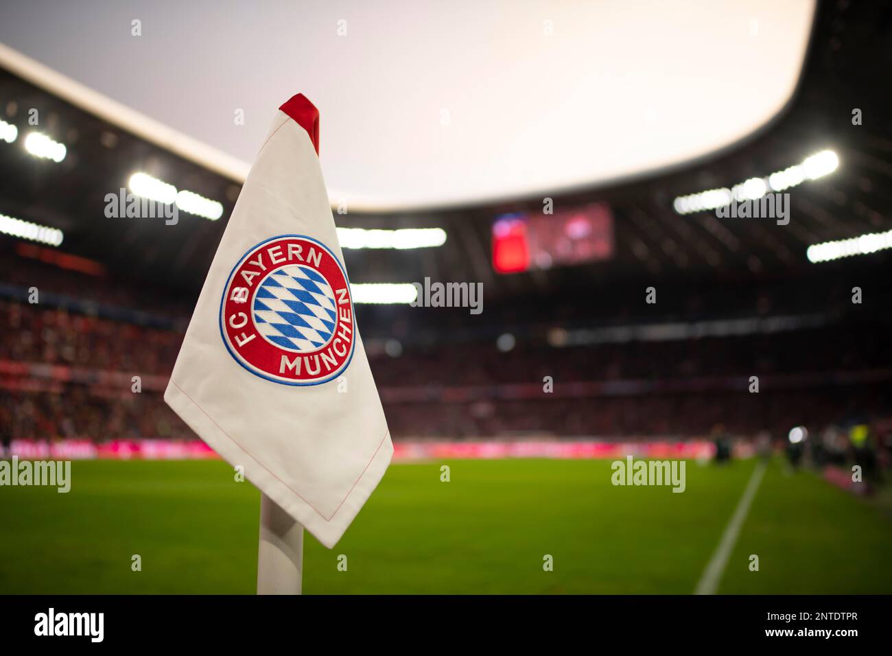 Fanion FC Bayern Munich Avec Photo D'équipe – Vintage, Occasion