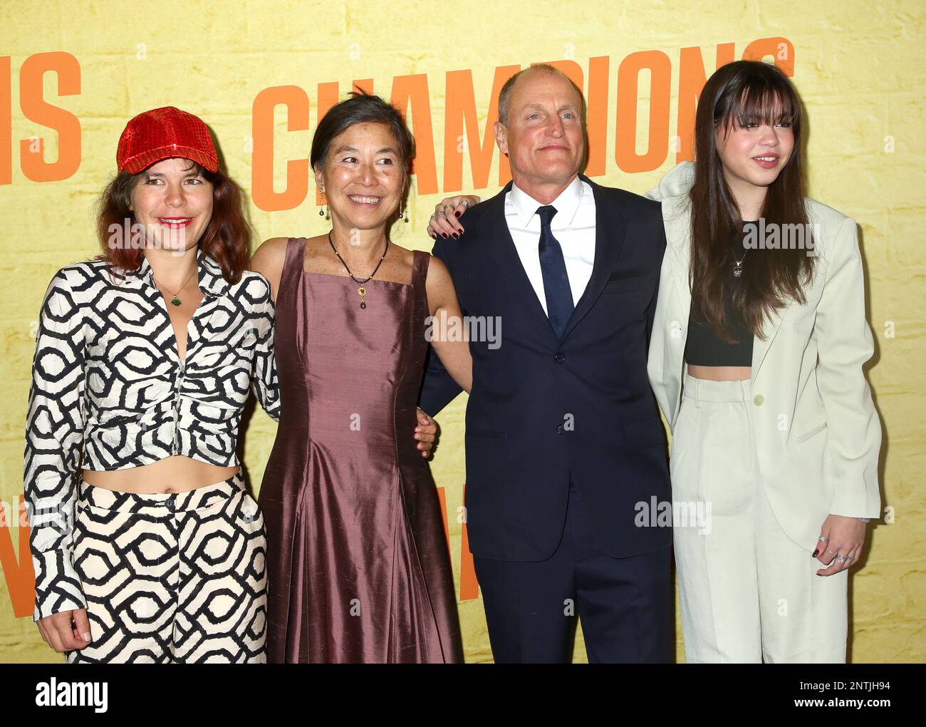 Woody harrelson and wife laura louie Banque de photographies et d
