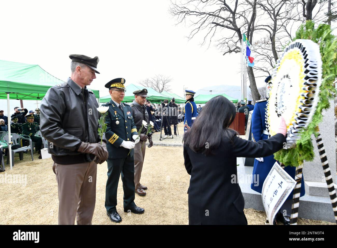 16 février 2023 - Yangpyeong-gun, Gyeonggido, Corée du Sud - l'hôte du commandement des opérations terrestres de l'armée de la République de Corée. La cérémonie de victoire de Jipyeong-ri en 72nd a eu lieu. L'ambassadeur de France en Corée du Sud, États-Unis, a assisté à la cérémonie Ambassadeur adjoint en Corée du Sud Mme Joy Sakurai, ONU Commandant adjoint Lt-général Andrew Harrison et commandant 2ID/RUCD mg. David Lesperance. 16 février 2023, Jipyeong-ri, Gyeonggi-do. (Image de crédit : © États-Unis Marines/ZUMA Press Wire Service/ZUMAPRESS.com) USAGE ÉDITORIAL SEULEMENT! Non destiné À un usage commercial ! Banque D'Images