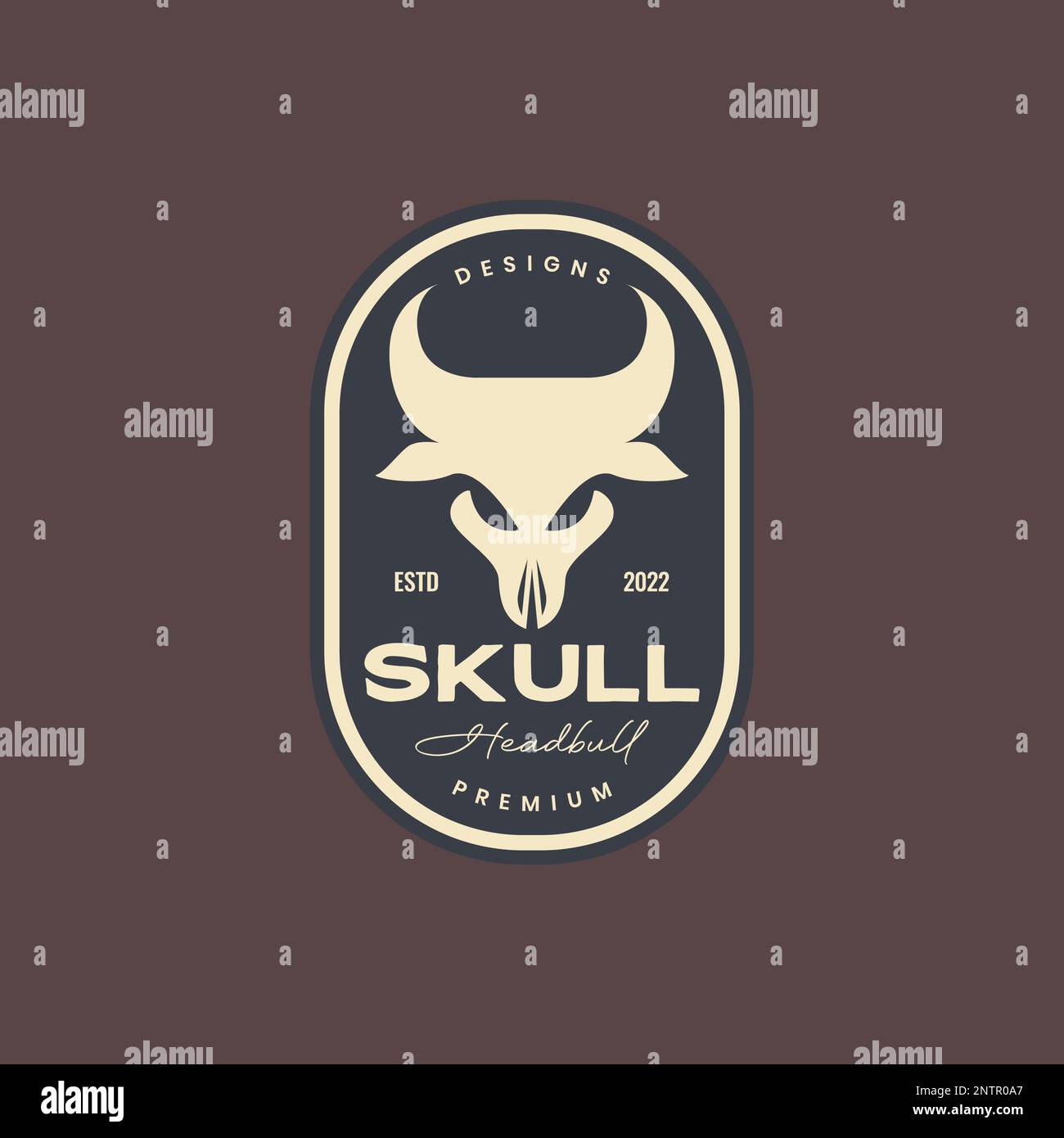 crâne corned animal bétail vache badge vintage logo design vecteur Illustration de Vecteur