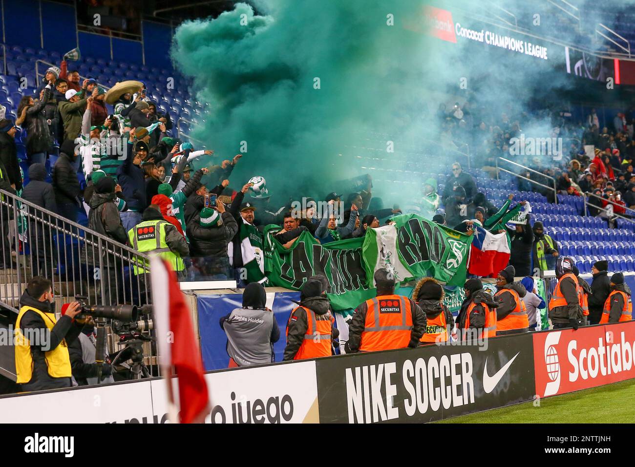 HARRISON, NJ - MARCH 05: Santos Laguna Fans react during the second half of the CONCACAF Champi9ons League Quarterfinal Soccer game between the New York Red Bulls and Santos Laguna on March 5, 2019 at Red Bull Arena in Harrison, NJ. (Photo by Rich Graessle/Icon Sportswire) (Icon Sportswire via AP Images) Banque D'Images