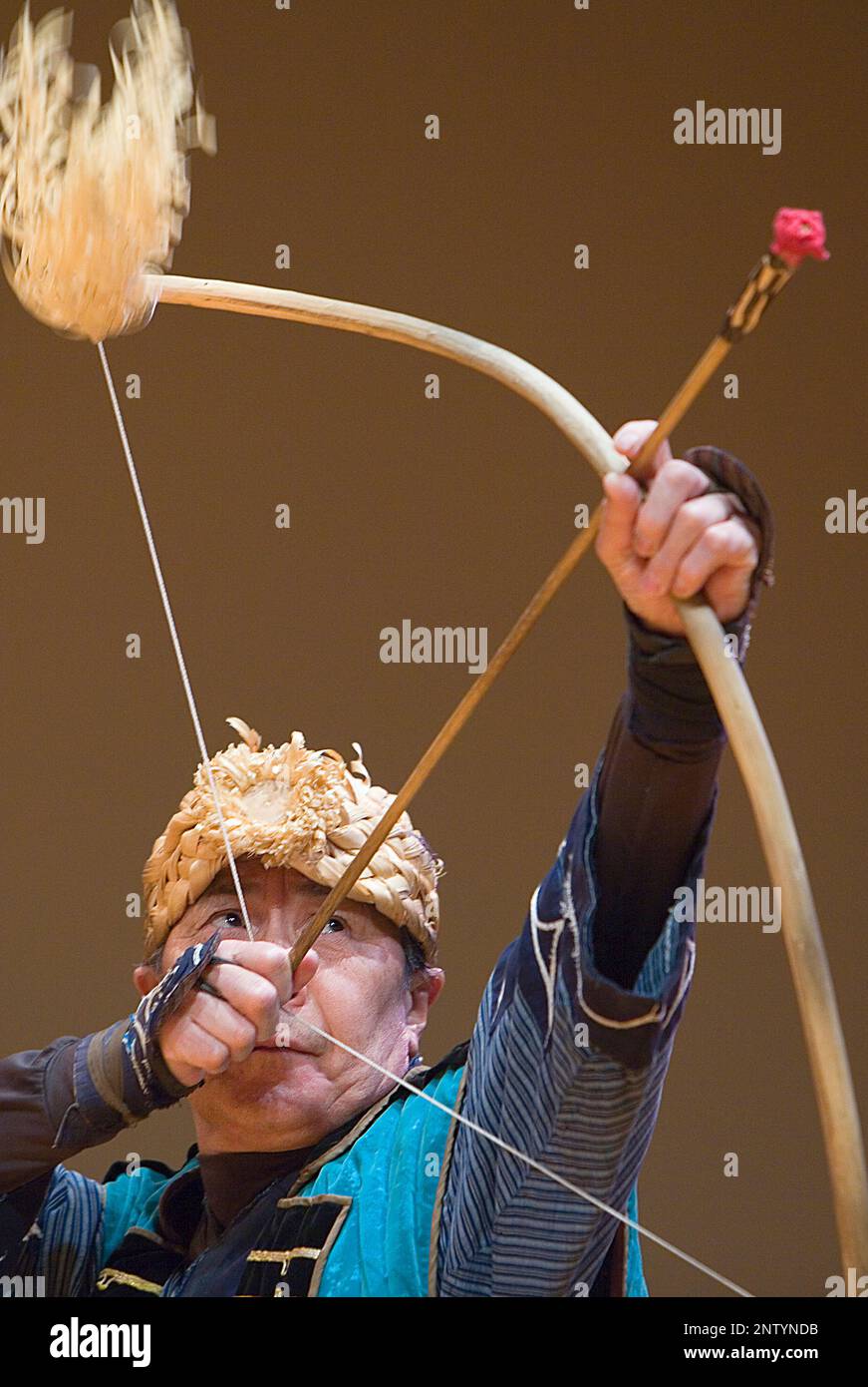 Performance en Ainu Kotan, Akankohan,Musée,Parc National de Akan Hokkaido,Japon, Banque D'Images