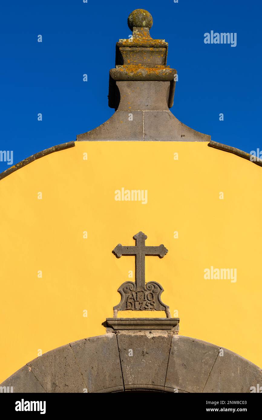 La Ermita de San Miguel Arcángel date de 1506. L'église colorée a été reconstruite en 1759 et restaurée au 20th siècle comme salle d'exposition. Banque D'Images