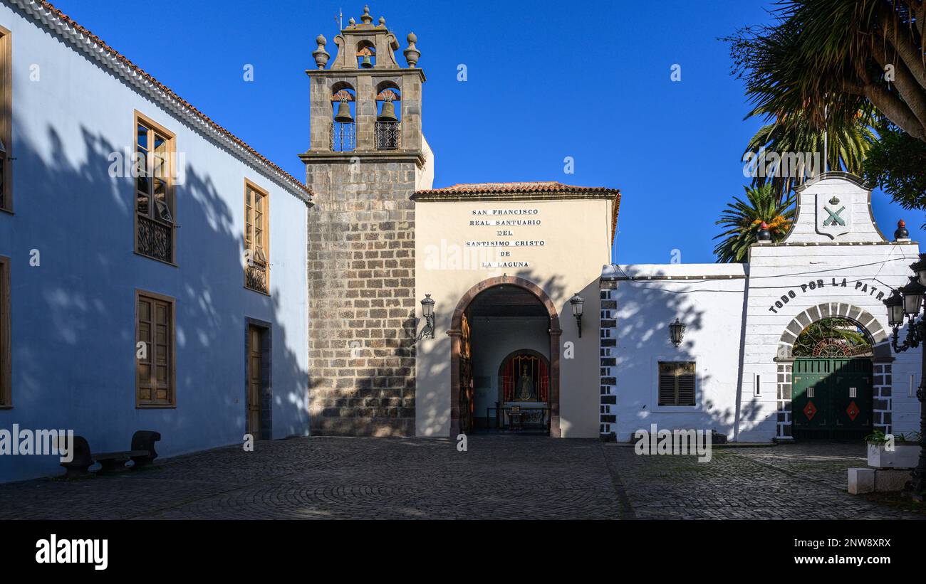Construit en 1580, le Real Santuario del Santísimo Cristo de la Laguna est une église catholique située dans la ville de San Cristóbal de la Laguna Banque D'Images