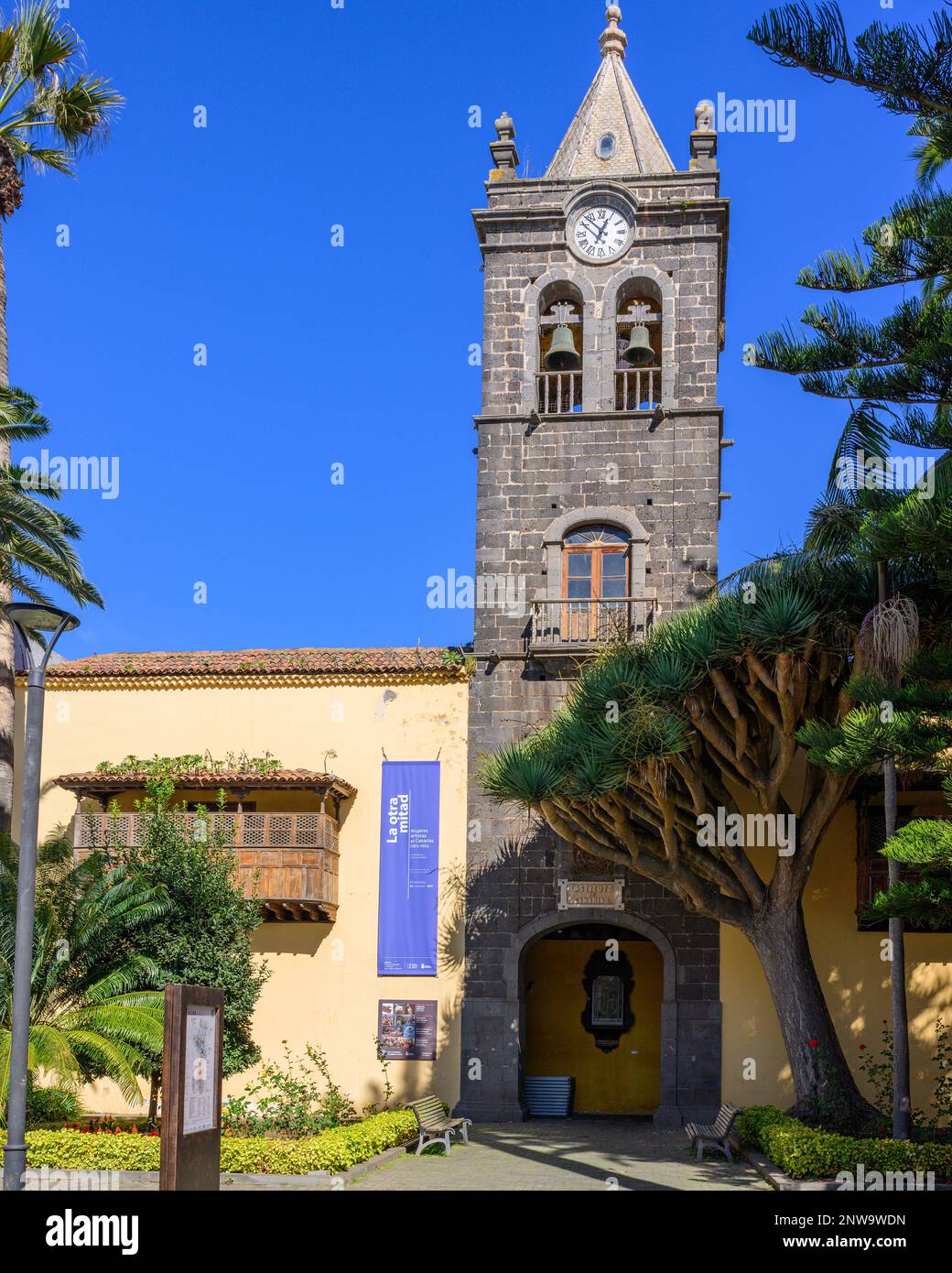 L'église et ancien couvent de Saint Augustin dans la Calle St Agustin, la Laguna. Détruits par un incendie en 1964, les bâtiments restants abritent aujourd'hui un musée Banque D'Images