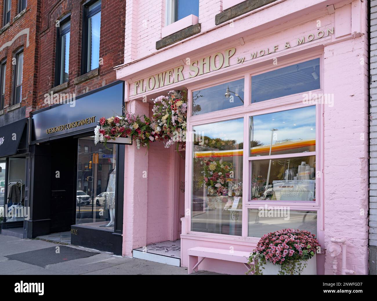 Magasins indépendants à l'ancienne dans le quartier de Rosedale à Toronto Banque D'Images