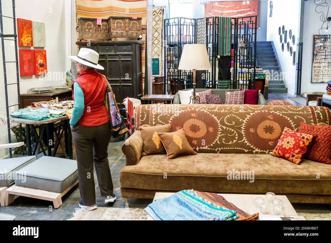 San Miguel de Allende Guanajuato Mexique,Fabrica la Aurora,art design centre,maison décoration meubles canapé,vue femme femme femme femme femme, adultes, Banque D'Images