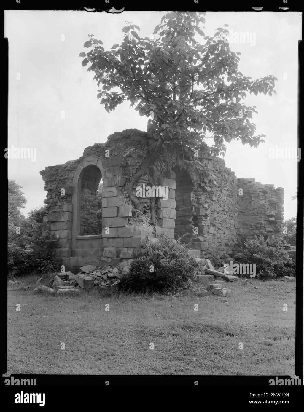 Old Capitol, Ruins, Broad & 28th Ave., Tuscaloosa, comté de Tuscaloosa, Alabama. Carnegie Etude de l'architecture du Sud. États-Unis, Alabama, comté de Tuscaloosa, Tuscaloosa, bâtiments en pierre, Ruines, détérioration des bâtiments. Banque D'Images