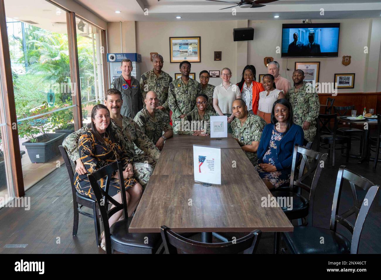 Ctf73 230113-N-JC800-0001 SINGAPOUR (13 janv. 2023) - marins du commandant du ...