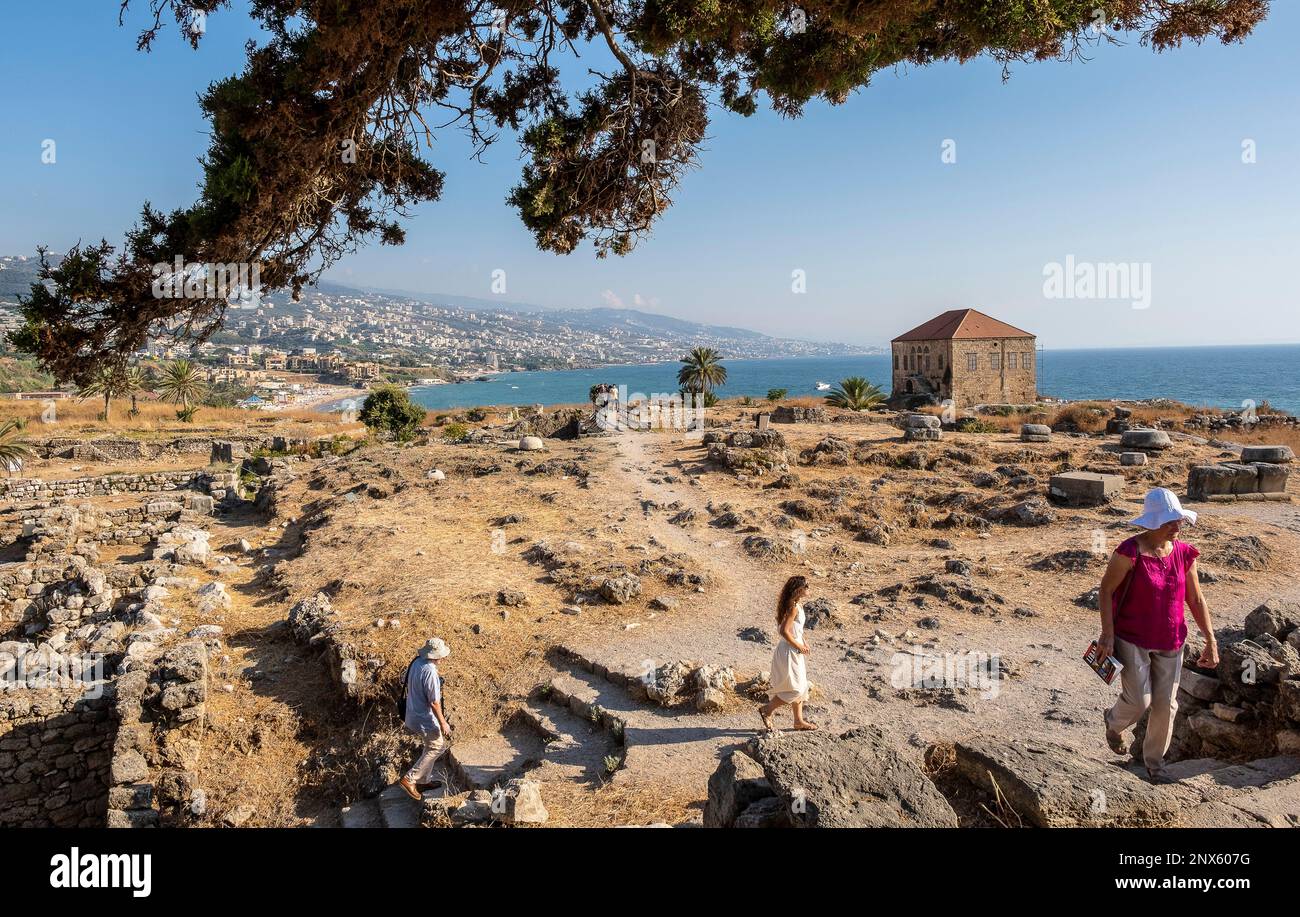 Vue générale, à droite de l'époque ottomane, maison, site archéologique de Byblos, Liban Banque D'Images