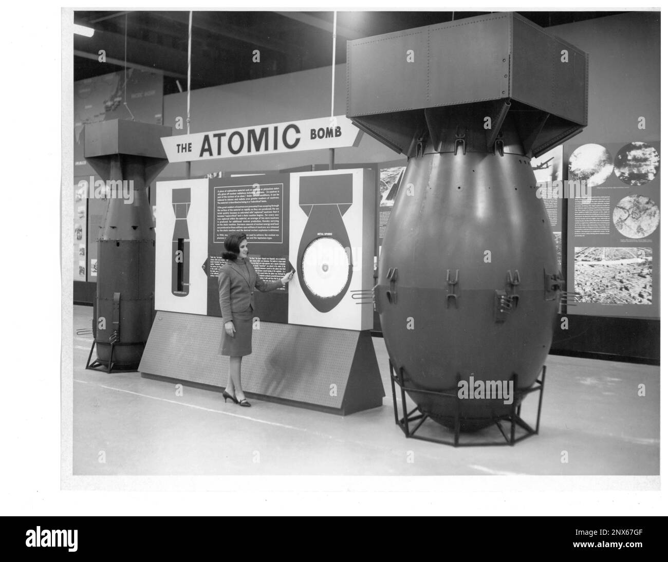 À partir de 1954-1970, le Musée de la Force aérienne résidait dans le bâtiment 89, secteur C, base aérienne Wright-Patterson. Le musée a connu une amélioration de $95 mille en 1959. De nombreux avions du musée sont restés dans un airpark extérieur de l'autre côté de la rue. Banque D'Images