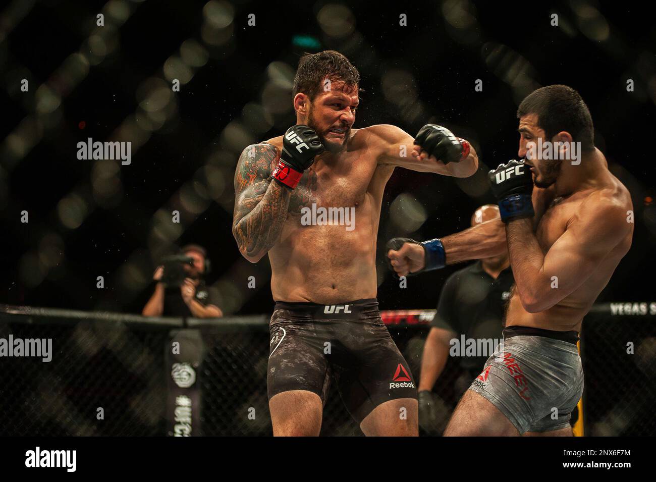 UFC 224 Nunes X Pennington - Russian Ramazan Emmev defeated Brazilian Alberto Mina at UFC 224, which happened on Saturday night (12) at Jeunesse Arena, Barra da Tijuca. Photo: Ilan Pellenberg / AGIF (via AP) Banque D'Images