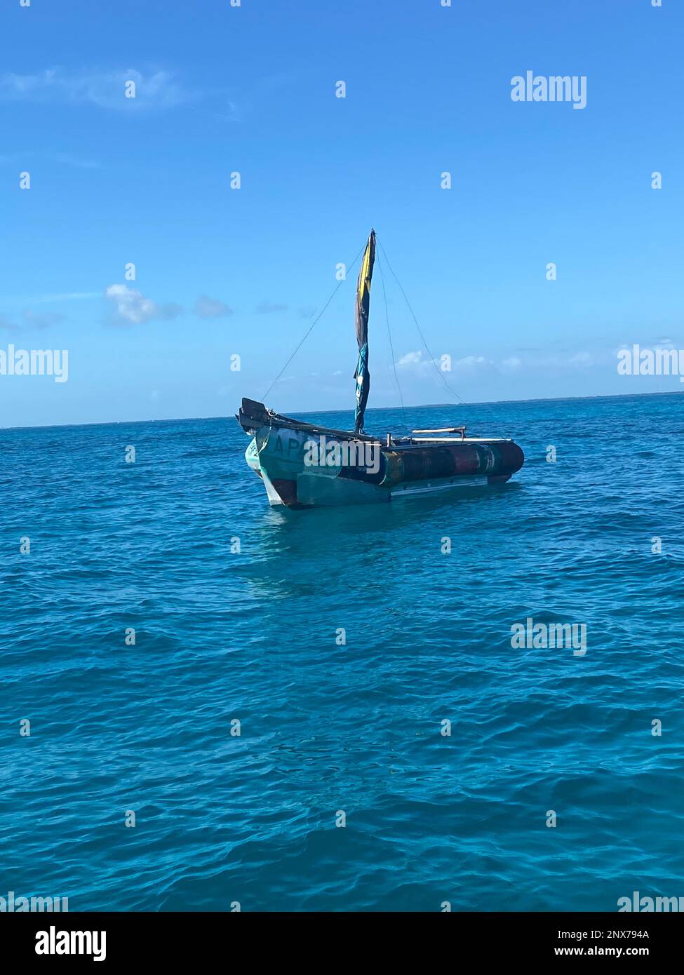 ÉTATS-UNIS Secteur de la Garde côtière les observateurs de Key West ont reçu une notification d'un bon samaritain d'un navire migrant à environ 21 milles au sud d'Islamorada, en Floride, le 1 janvier 2023. Le peuple a été rapatrié à Cuba le 8 janvier 2023. Banque D'Images