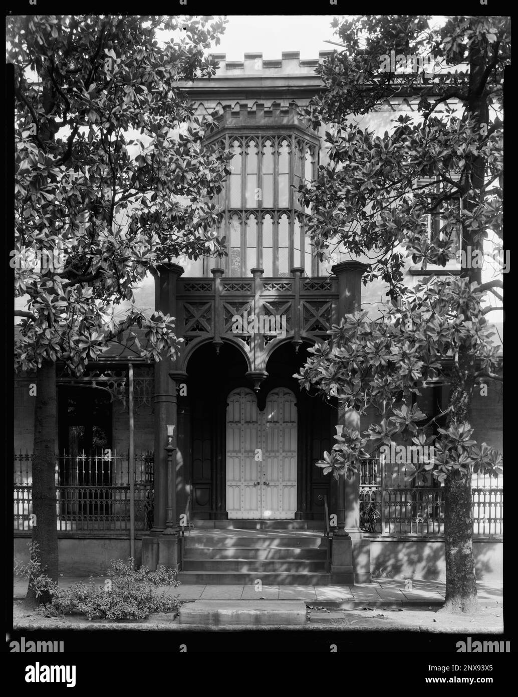 Green Meldrim House, Macon et Bull Streets, Savannah, Chatham County, Géorgie. Carnegie Etude de l'architecture du Sud. États-Unis, Géorgie, Chatham County, Savannah, Maisons, Portes et embrasures, porches, baies vitrées. Banque D'Images