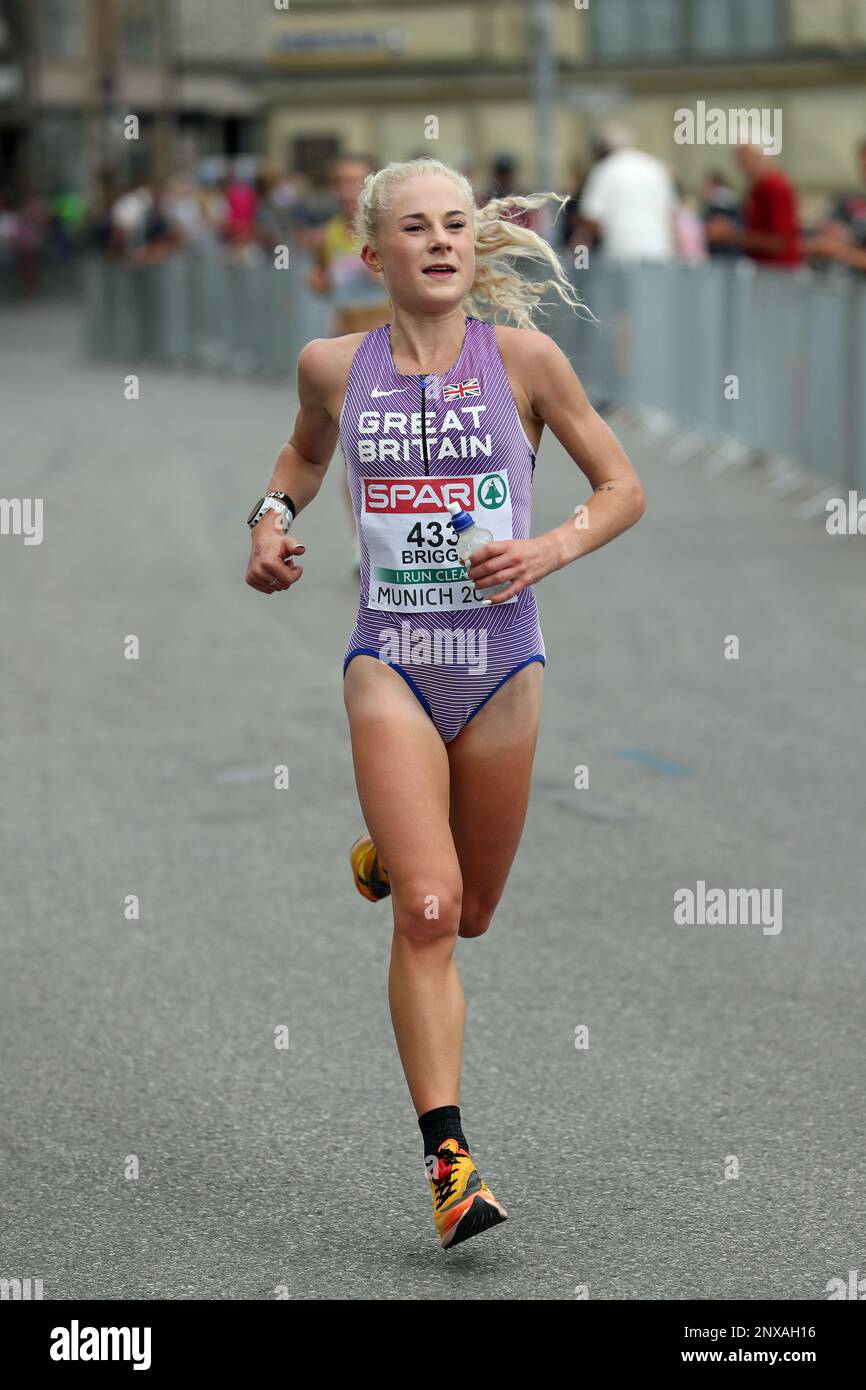 Becky Briggs dans le Marathon au Championnat européen d'athlétisme 2022 Banque D'Images