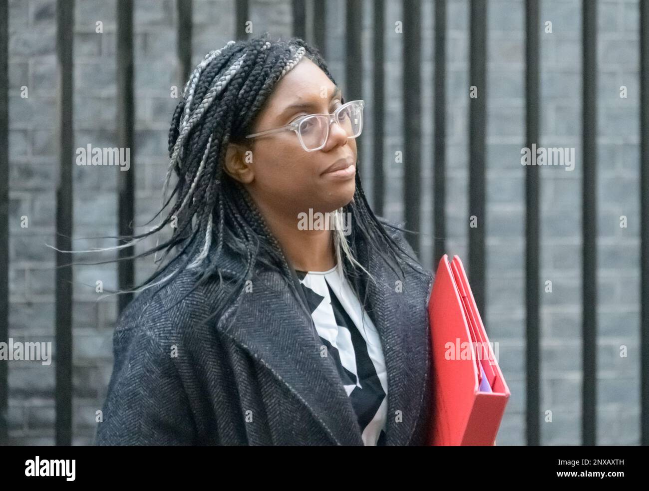 Kemi Badenoch député (secrétaire d'État aux Affaires et au Commerce, président de la Chambre de commerce, ministre des femmes et des équidés) quittant Downing Stree Banque D'Images