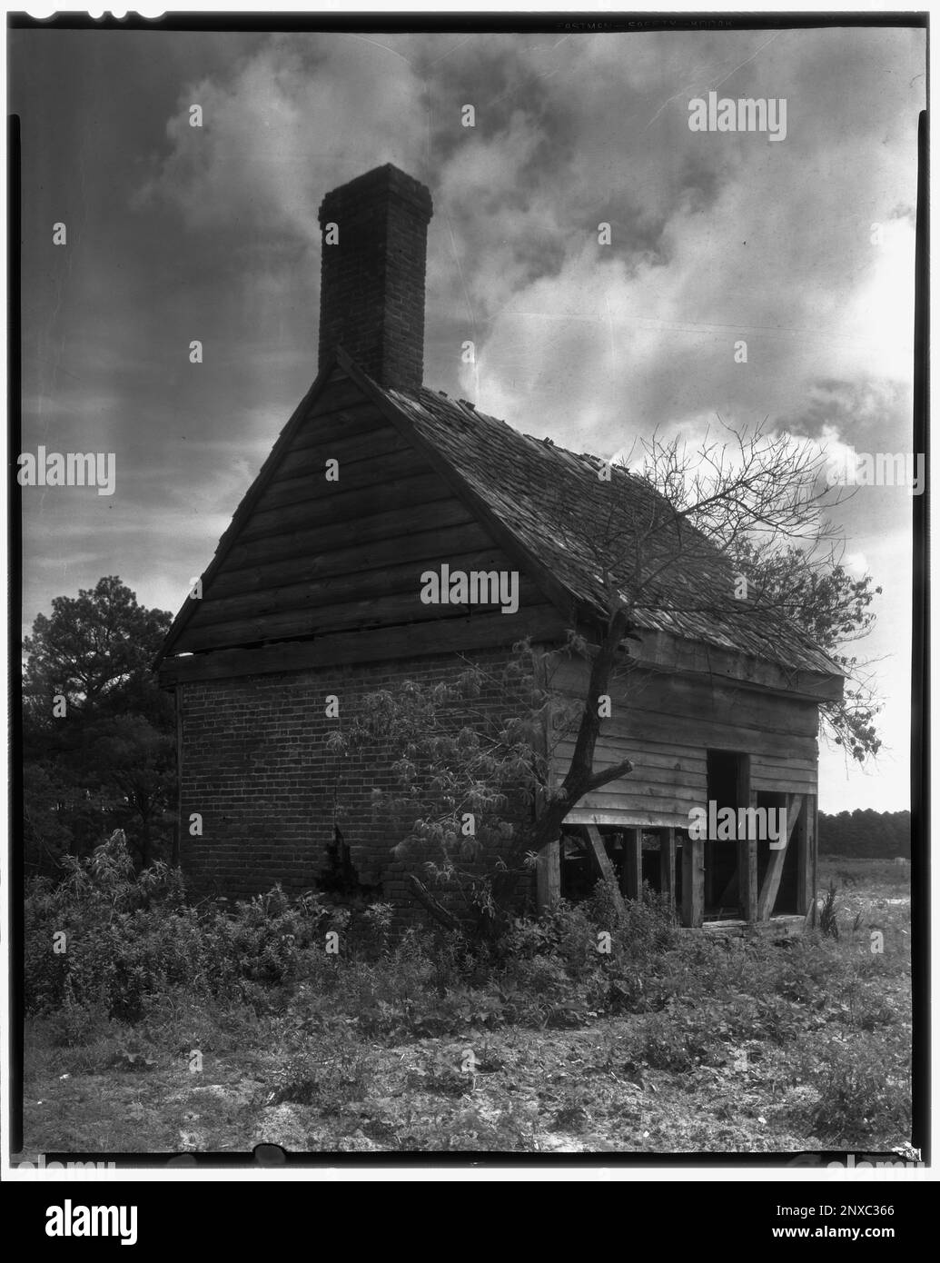 Drummond Mill, magasin, et chalet, Lee Mont vic., comté d'Accomack, Virginie. Carnegie Etude de l'architecture du Sud. États-Unis Virginia Accomack County Lee Mont vic, dépendances. Banque D'Images