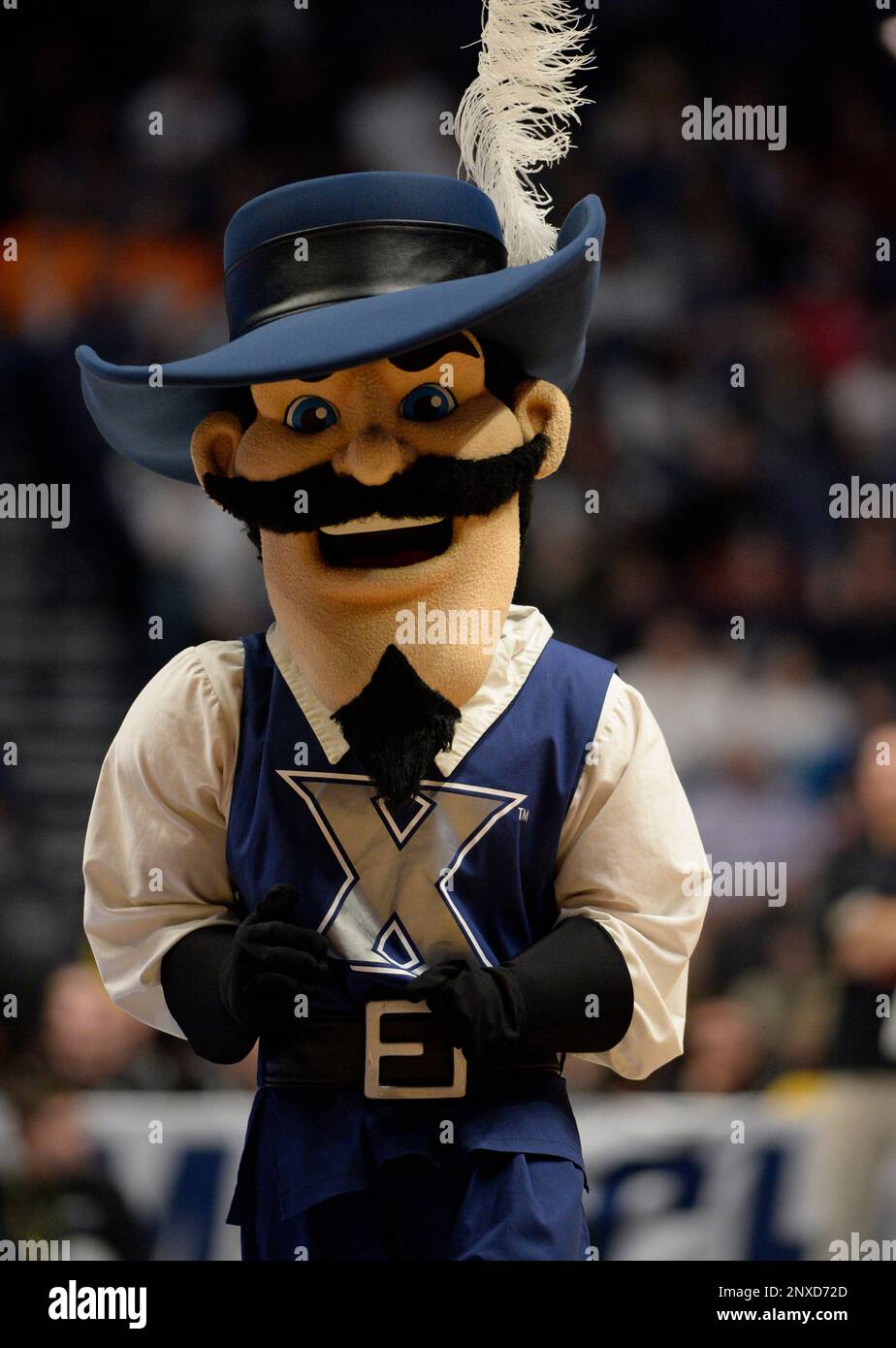 NASHVILLE, TN - MARCH 16: Xavier Musketeers mascot during the NCAA Division I Men's Championship First Round game between the Texas Southern Tigers and the Xavier Musketeers on March 16, 2018 at Bridgestone Arena in Nashville, Tennessee. (Photo by Steve Roberts/Icon Sportswire) (Icon Sportswire via AP Images) Banque D'Images