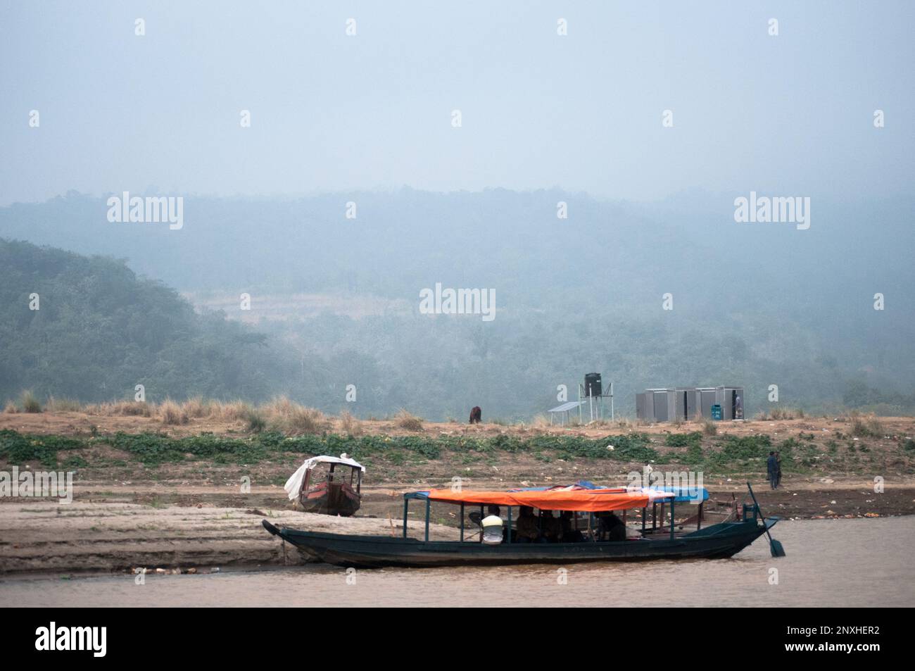 Une photo de beauté naturelle d'un lieu touristique bien connu appelé « sada Pathor » au Bangladesh. Banque D'Images