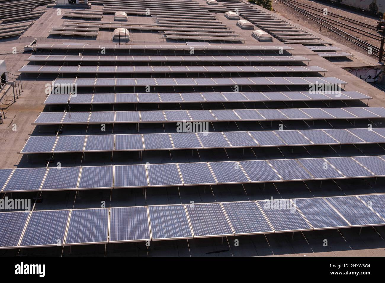 Panneaux solaires. Los Angeles, Californie, États-Unis d'Amérique Banque D'Images
