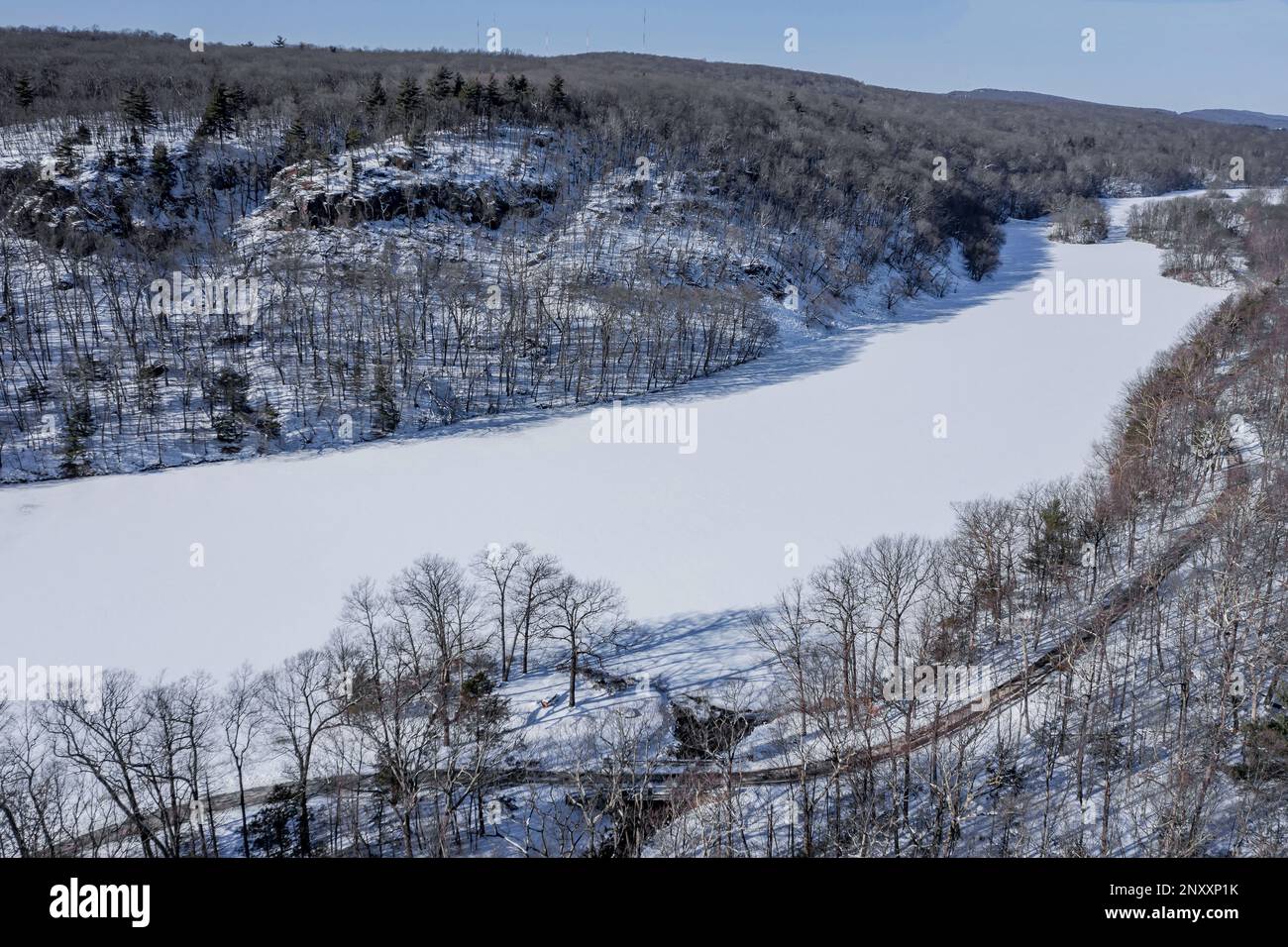 Vue aérienne du réservoir West Hartford en hiver Banque D'Images