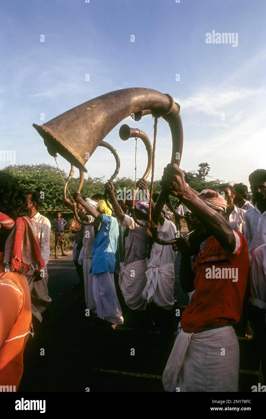 Soufflage des tuyaux à Madurai pendant le festival de Pongal, Tamil Nadu, Inde Banque D'Images