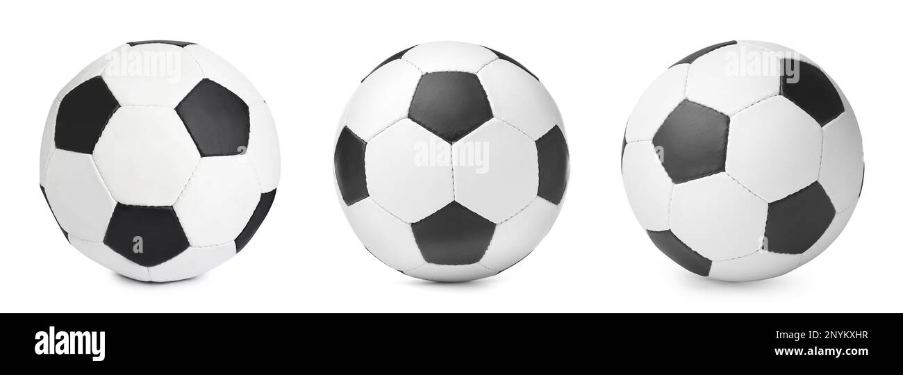 Ensemble avec boules de football sur fond blanc, motif bannière. Équipement de football Banque D'Images