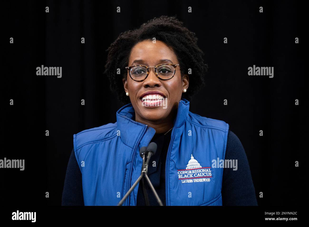 BALTIMORE - MARCH 2: DPCC co-chair Rep. Lauren Underwood, D-Ill., speaks during the Democratic Policy and Communications Committee news conference at the House Democrats 2023 Issues Conference in Baltimore, Md., on Thursday, March 2, 2023. (Bill Clark/CQ Roll Call via AP Images) Banque D'Images