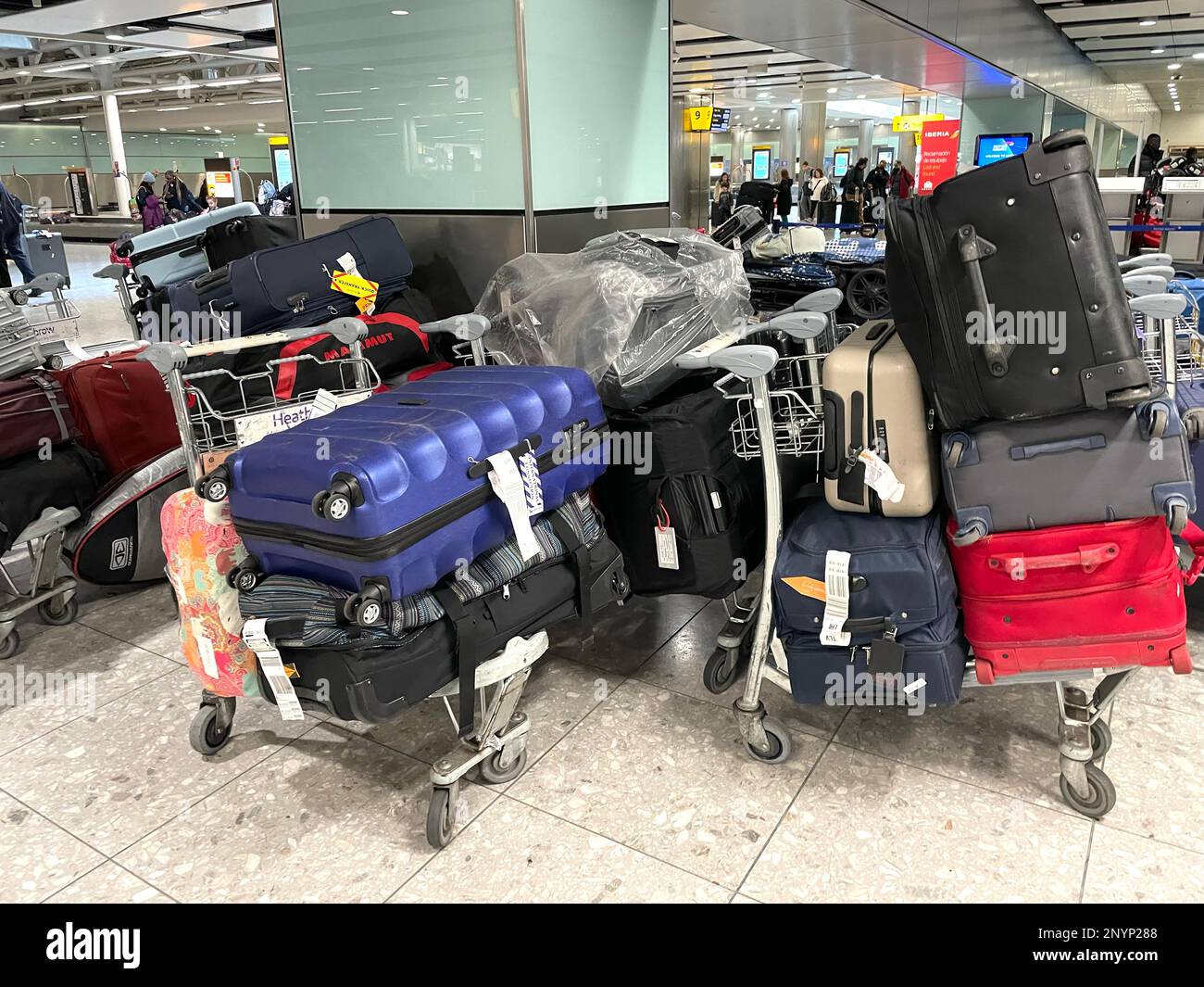Lost bags airport Banque de photographies et d'images à haute résolution -  Alamy
