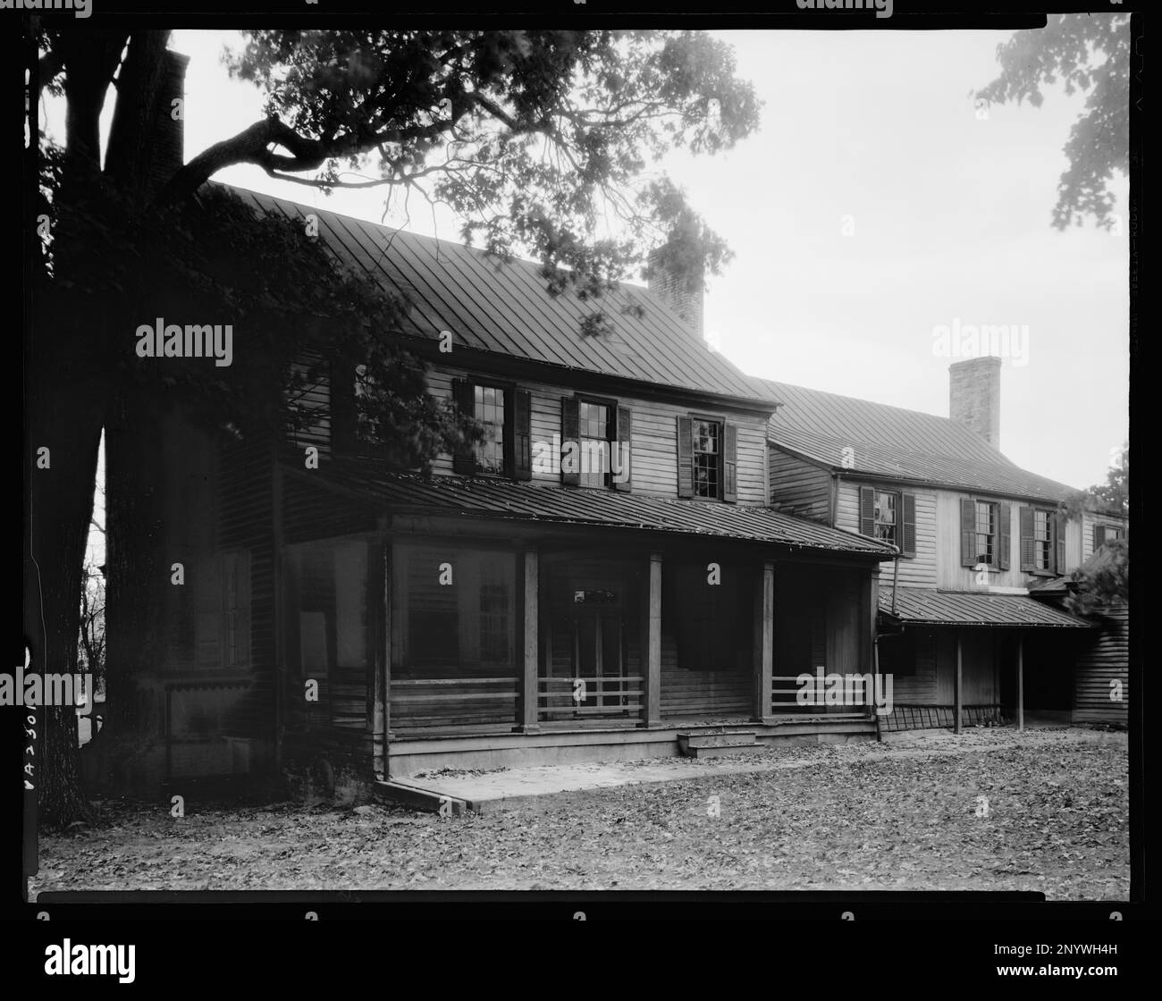 Inn, Gordonsville, Orange County, Virginie. Carnegie Etude de l'architecture du Sud. États-Unis Virginia Orange County Gordonsville, Porches, tavernes, auberges. Banque D'Images