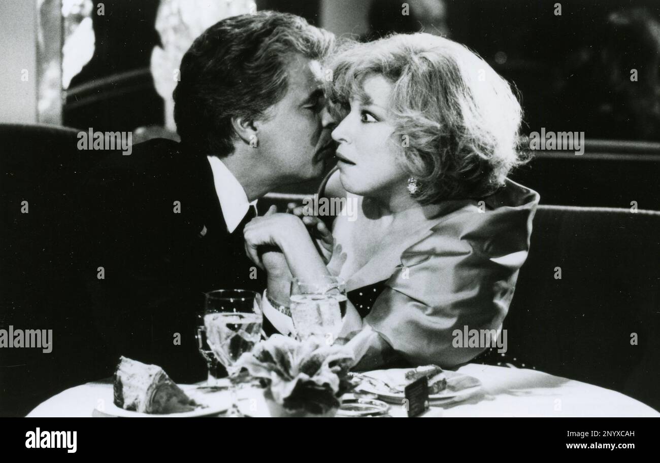 Acteur Michele Placido et actrice Bette Midler dans le film Big Business, USA 1988 Banque D'Images