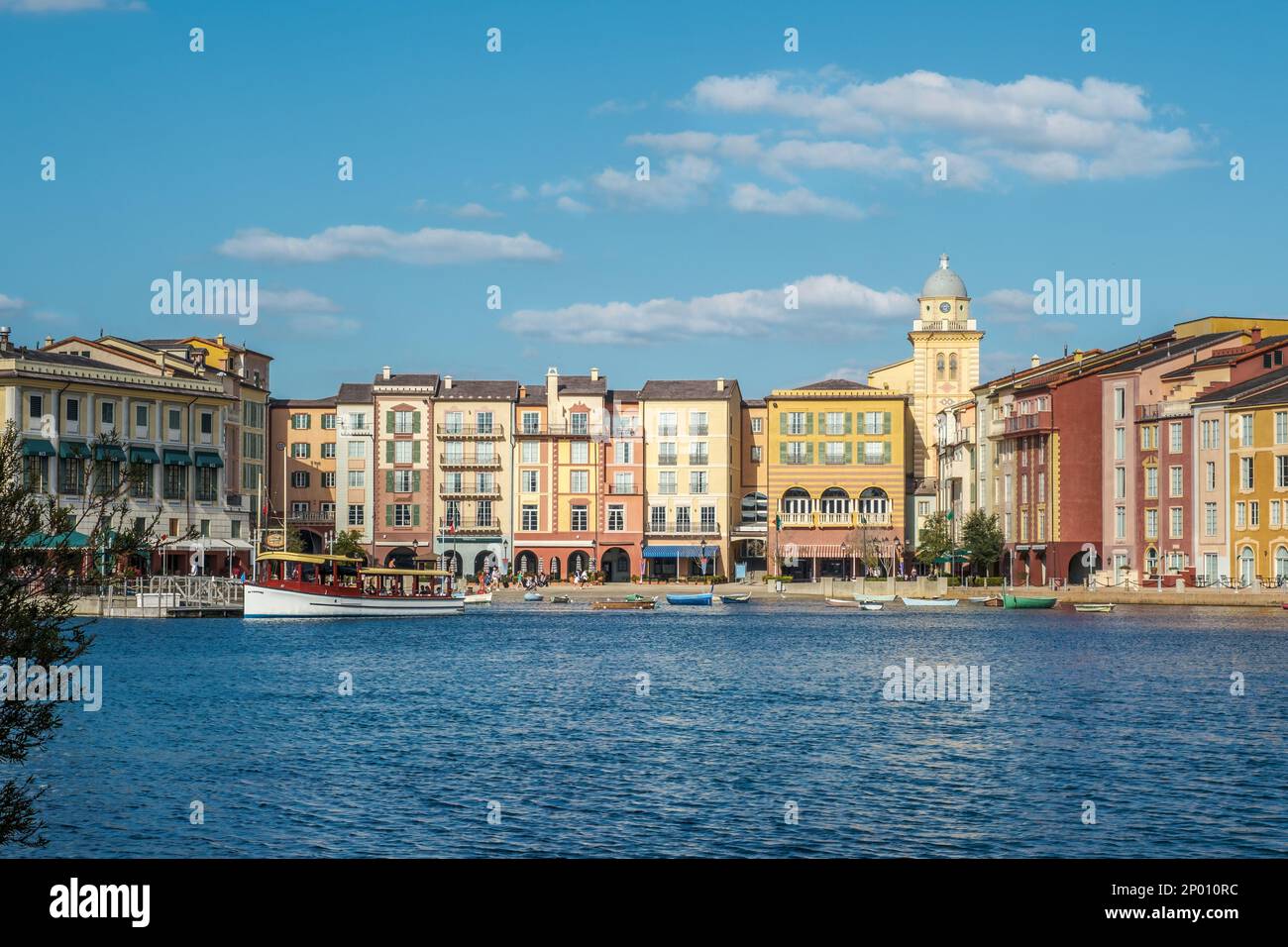 Loews Portofino Bay Hotel, Universal Studios Florida par une journée ensoleillée. Banque D'Images