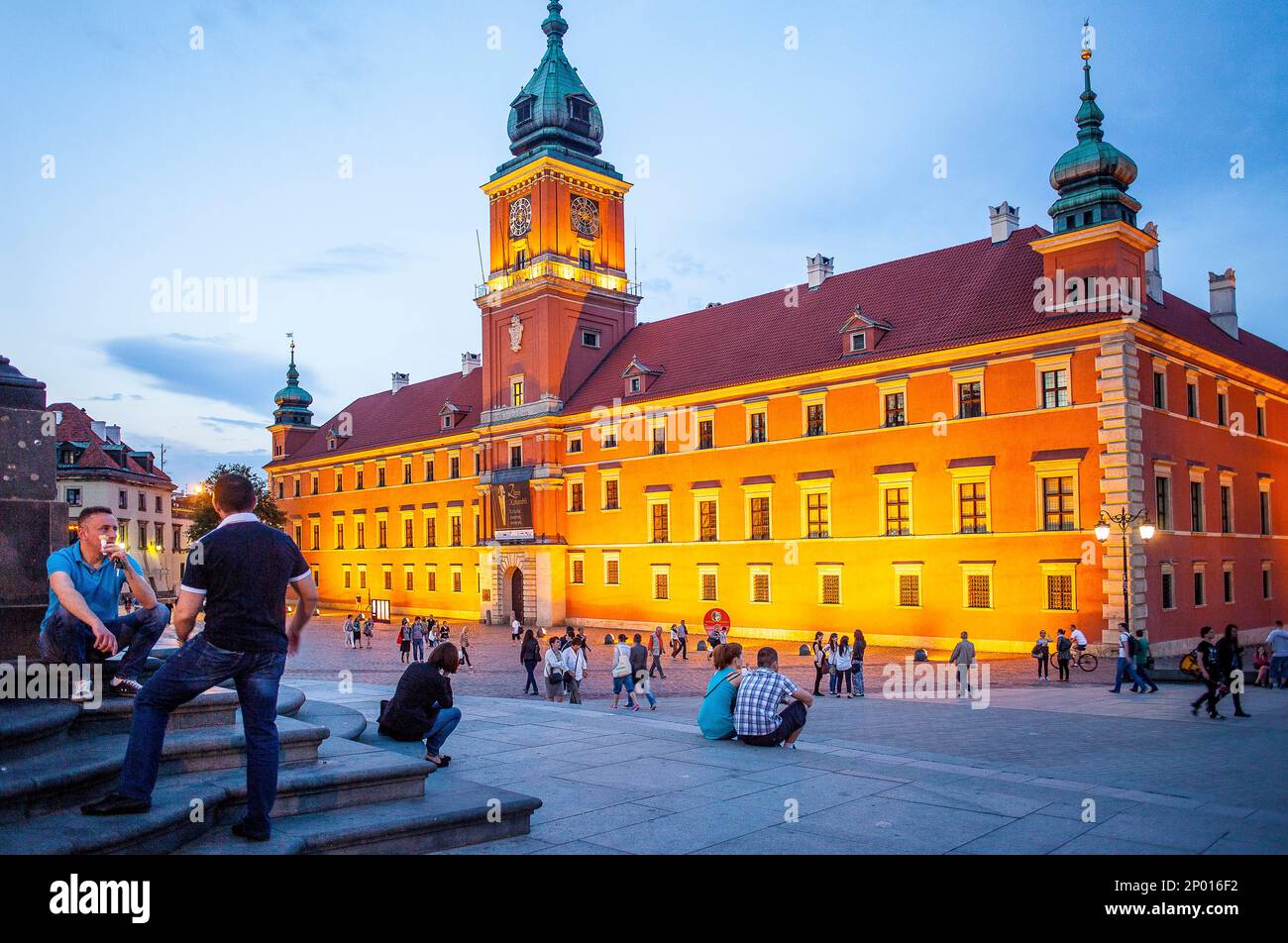 Plac Zamkowy square et le Château Royal, Varsovie, Pologne Banque D'Images