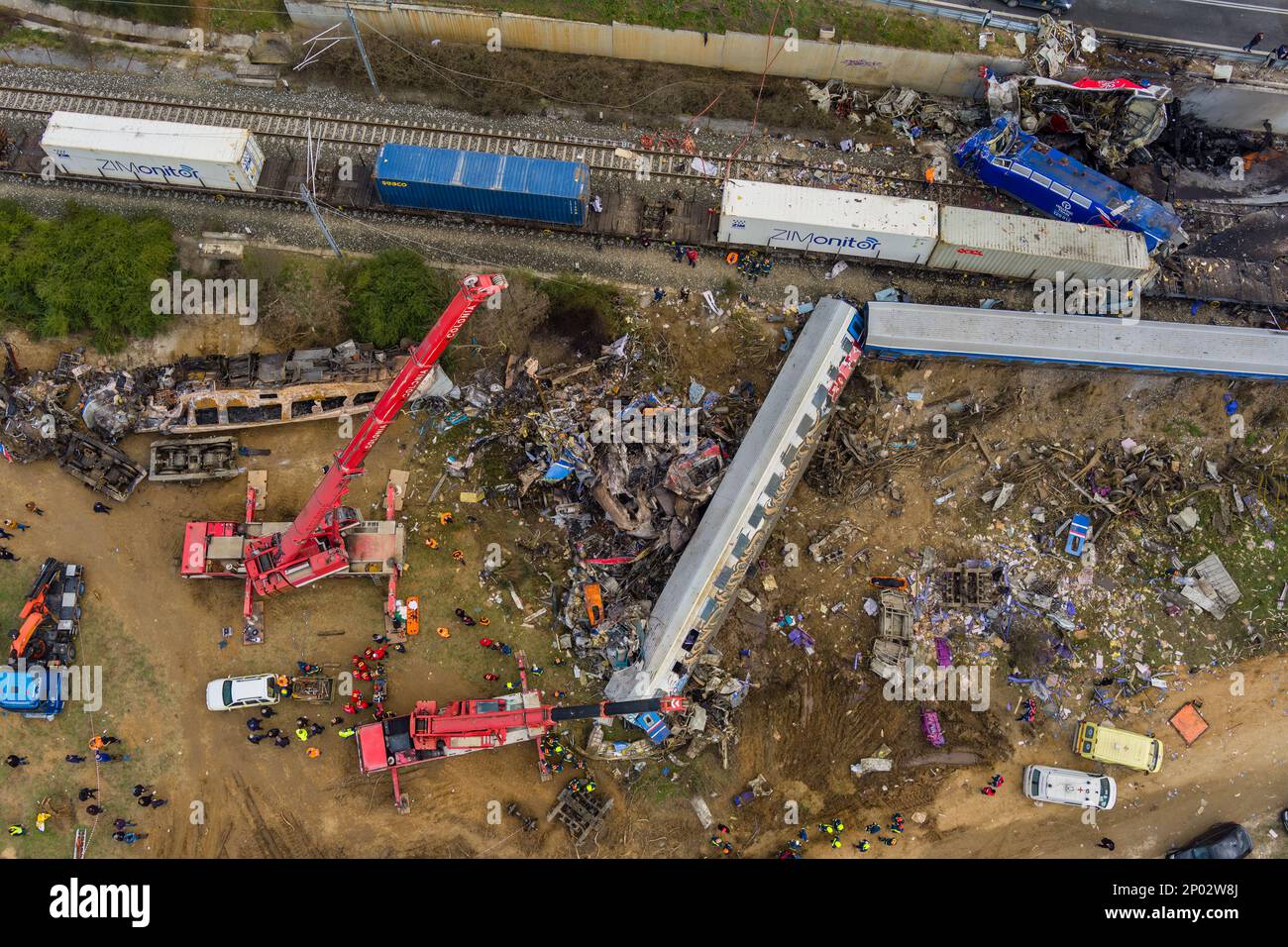 Vallée de Tampi, Grèce - 1 mars 2023 : un accident tragique s'est produit dans le nord de la Grèce, lorsque deux trains ont heurté dans la vallée de Tampi, entraînant la dea Banque D'Images