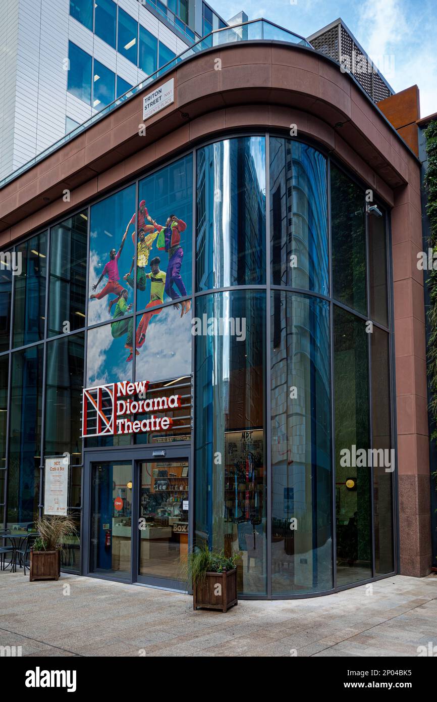 New Diorama Theatre un théâtre de quatre-vingt places au 15 - 16 Triton Street près de Regent's Park dans le centre de Londres, a ouvert en 2010 Banque D'Images