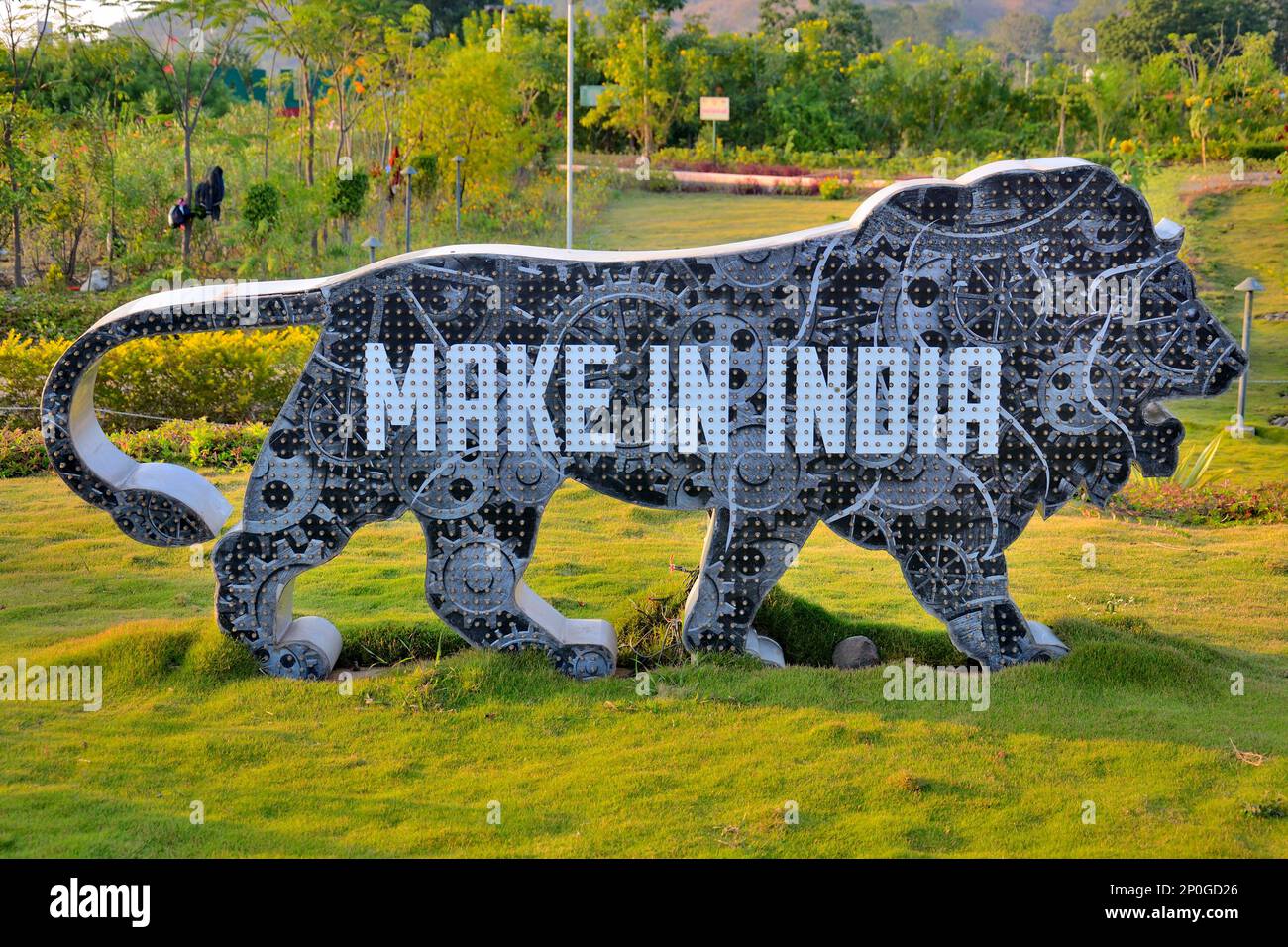 Sculpture d'un loin, logo Make in India, près de la Vallée des fleurs, complexe de la Statue de l'unité, situé dans la colonie de Kevadia, Gujarat, Inde Banque D'Images