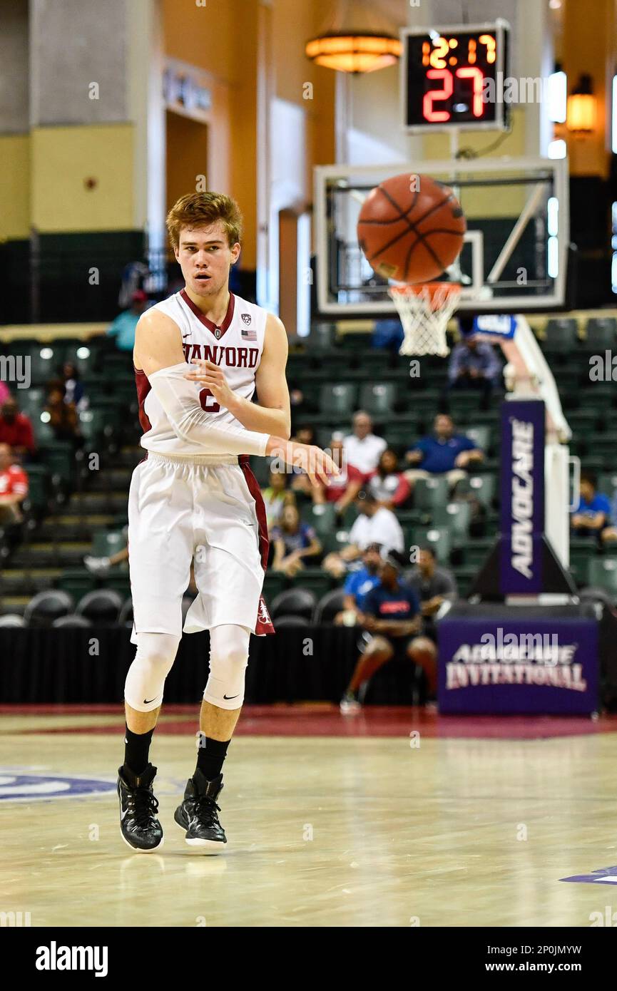 ORLANDO, FL - NOVEMBER 25: Stanford University guard Robert Cartwright (2) during an NCAA basketball game between the Indiana State Sycamores and the Stanford Cardinals on November 25, 2016, at HP Field House in Orlando, FL. Stanford won 65-62. (Photo by Roy K. Miller/Icon Sportswire) (Icon Sportswire via AP Images) Banque D'Images