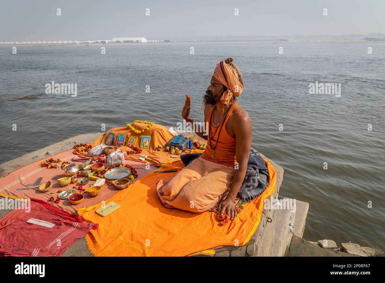 Aghori Baba images Aghori sadhu Indian baba in Varanasi 80 Ghat Varanasi image Varanasi, Uttar Pradesh, Inde, 29 novembre 2022 Banque D'Images