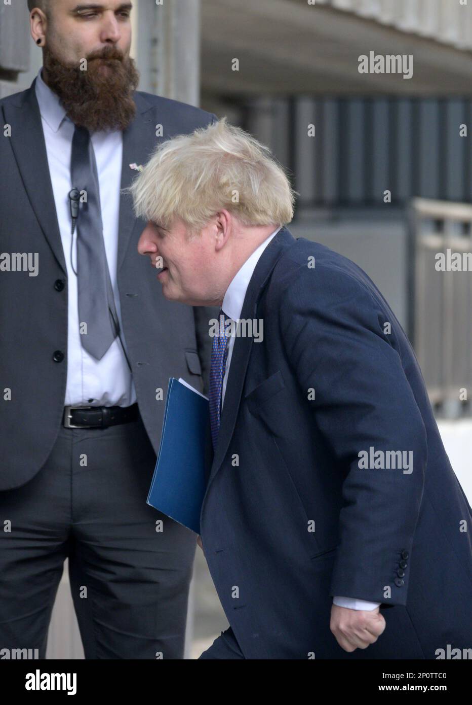 L'ancien Premier ministre Boris Johnson MP (con: Uxbridge et South Ruislip) arrive au centre de conférence Queen Elizabeth II à Westminster... Banque D'Images
