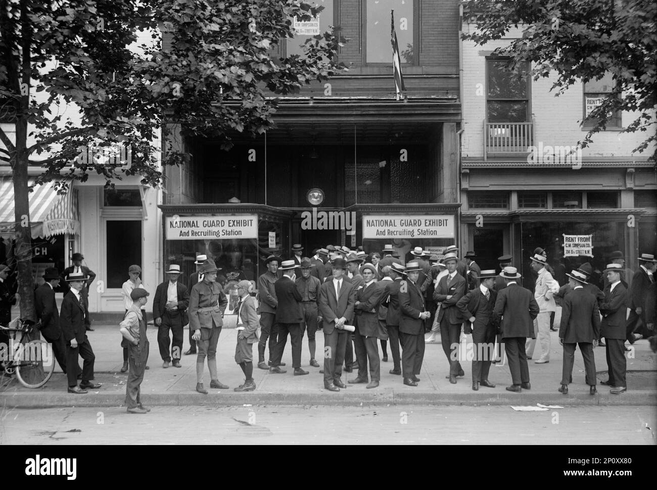 Garde nationale de Washington D.C. Poste de recrutement et exposition, 1914. Banque D'Images