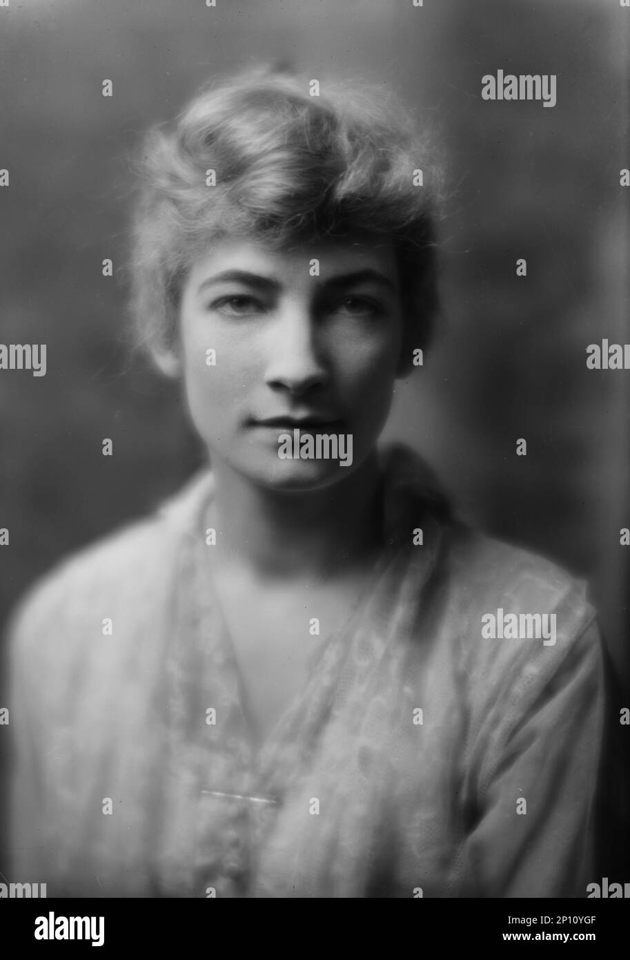 Carr, H.C., Mme (Dorothy Dunn), photographie de portrait, entre 1914 et 1918. Banque D'Images