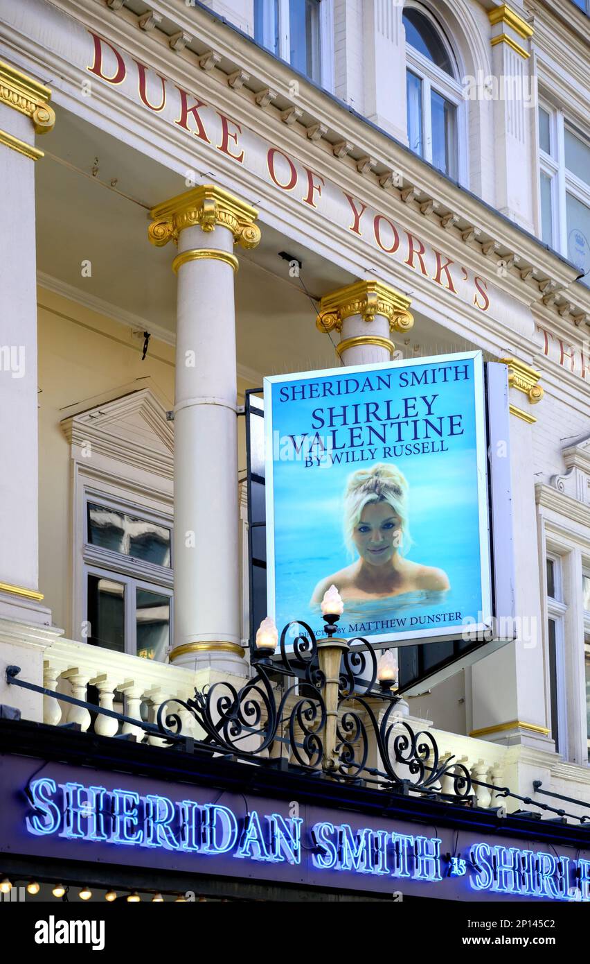 Londres, Angleterre, Royaume-Uni. Shirley Valentine (par Willie Russell) avec Sheridan Smith au Duke of York's Theatre, le 2023 mars Banque D'Images