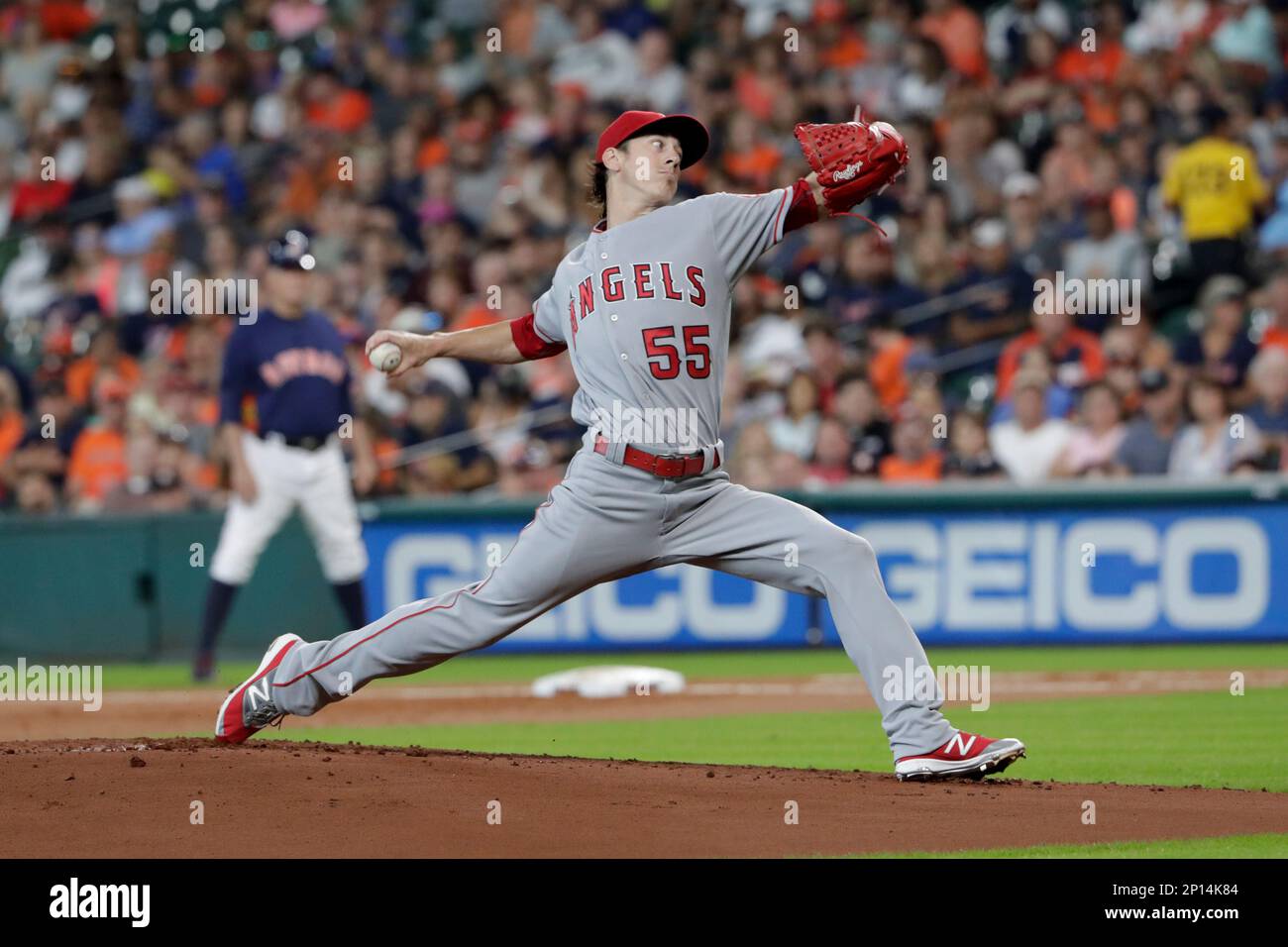 July 24, 2016: Los Angeles Angels starting pitcher Tim Lincecum (55) delivers a pitch delivers a pitch during the Major League Baseball game between the Los Angeles Angels of Anaheim and the Houston Astros at Minute Maid Park in Houston, TX Tim Warner/CSM. (Cal Sport Media via AP Images) Banque D'Images