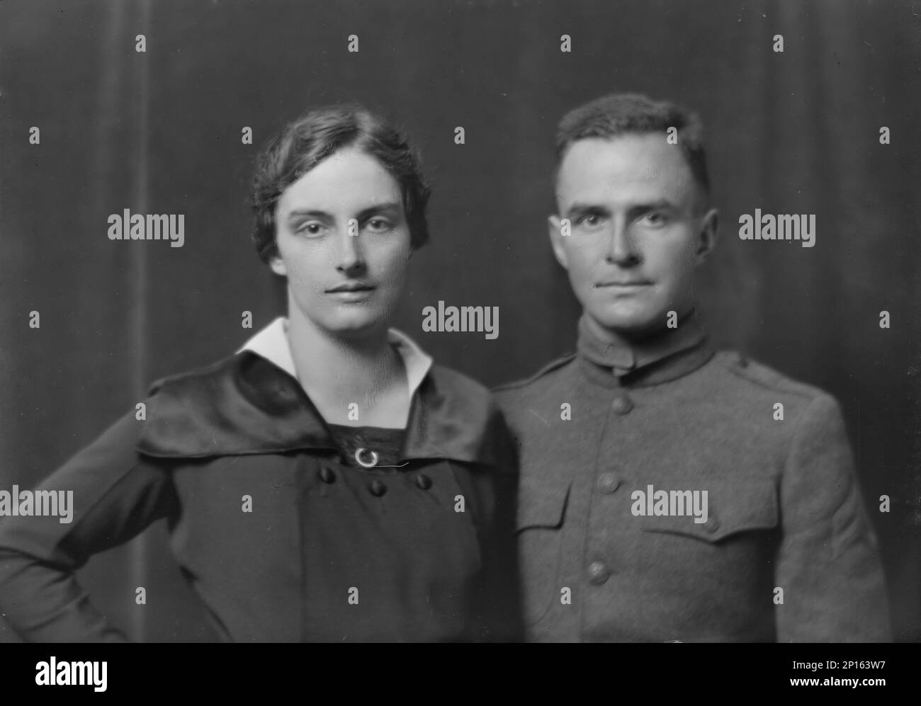 M. G.G. Hartley et une femme non identifiée, photographie de portrait, 1918 avril 15. Banque D'Images